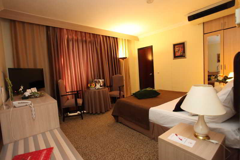 Güneş Hotel Merter Istanbul Exterior foto